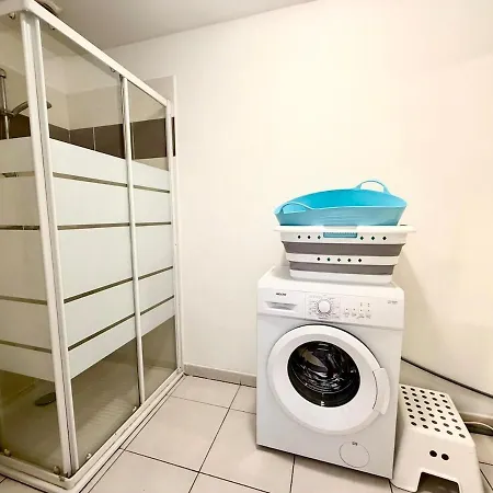 Appartement & Spacieux 2 Pieces Avec Parking Prive